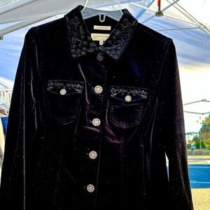 jones NY Velvet Jacket color is Black NWT